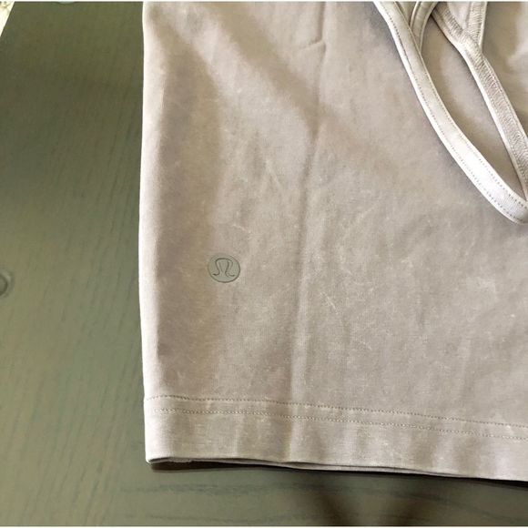 Lululemon Built in Bra Inner Glow Dress Sz 4 - Picture 8 of 9